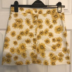 ❌SOLD❌Cute sunflower skirt